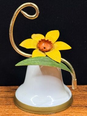 GEORGE GOOD 1980’s Floral Bell